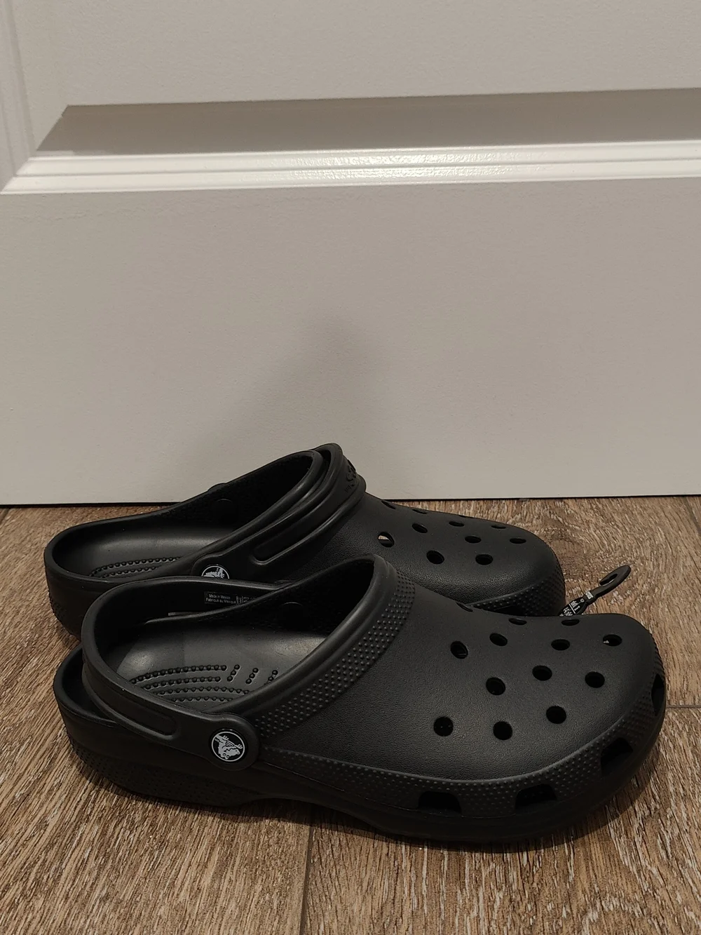 CROCS Unisex Classic Clog - Black